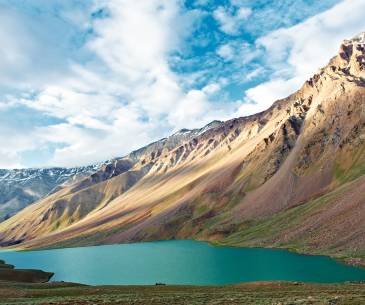Frozen Trails: 8 Days Winter Tour of Kinnaur & Spiti